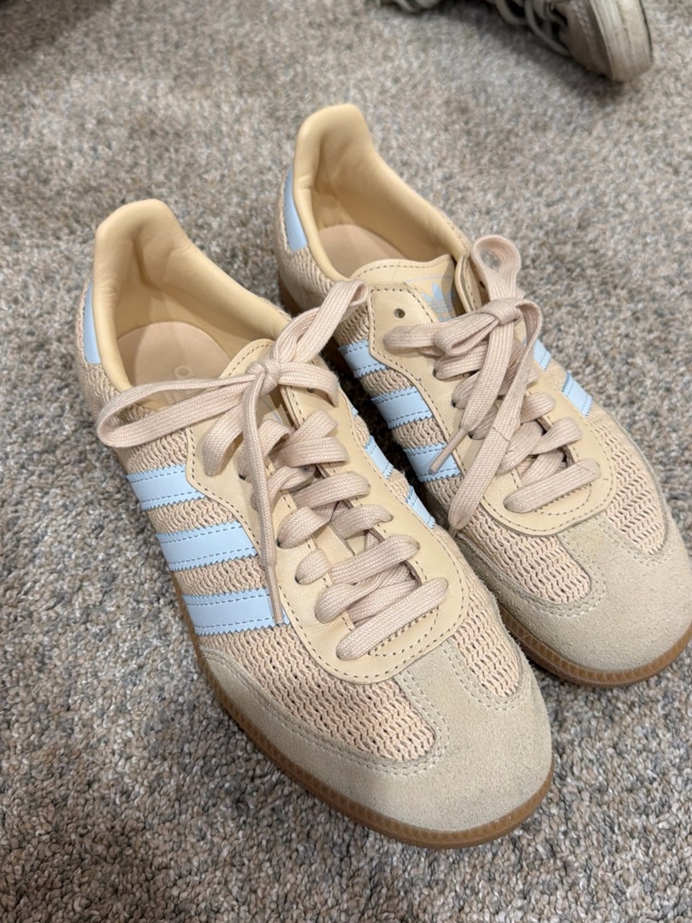 adidas Women's Beige and Light Blue Sneakers